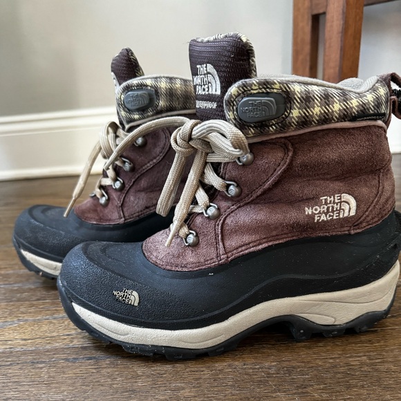 THE NORTH FACE WINTER WATERPROOF HIKING BOOTS - Picture 6 of 6